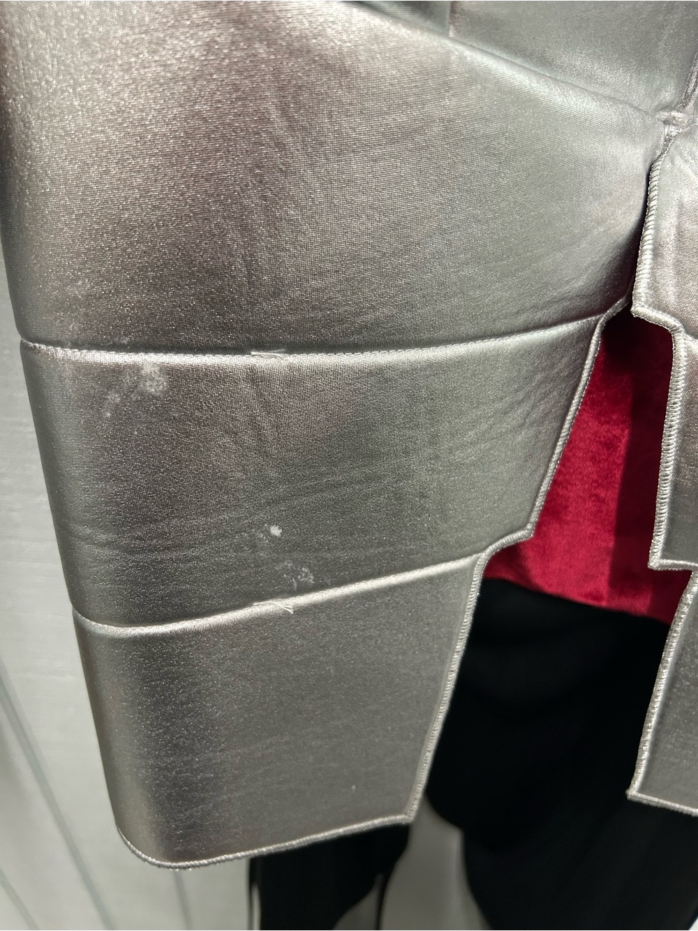 Men’s XL Silver Renaissance Knight-No Sword!
(NOT KIDS! It’s Men’s  Costume) - Picture 12 of 12